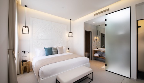 Executive Suite sea view in Historical building