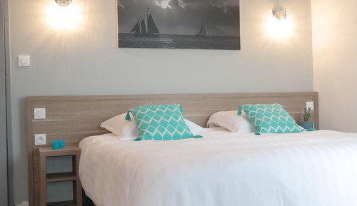 Chambre Standard Double ou avec lits jumeaux (Vue sur Colline)