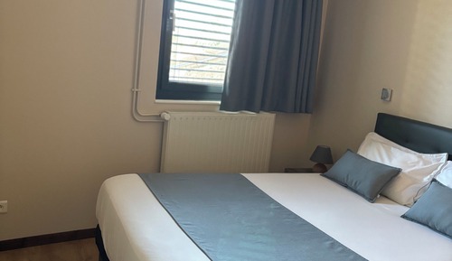 Appartement Design, 1 lit double et 1 canapé-lit, non-fumeurs, vue jardin