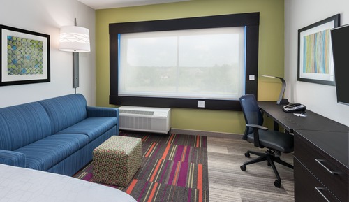 Suite, 1 chambre, accessible aux personnes à mobilité réduite (Communications, Roll-In Shower)