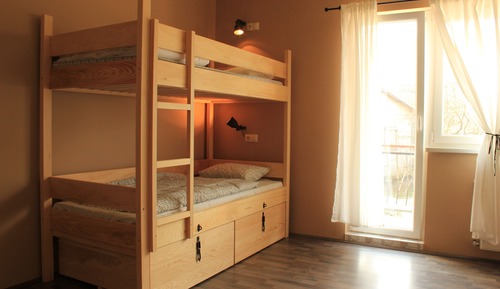 8 Bed Dormitory, Shared Bathroom - 1 Bed