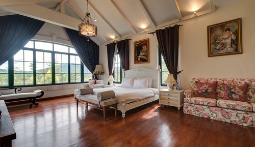 Three Bedroom French House