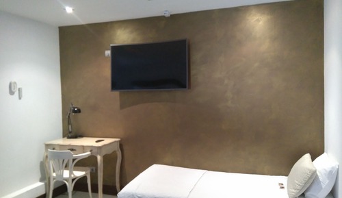 Chambre Double Supérieure (Blanca y Negra)