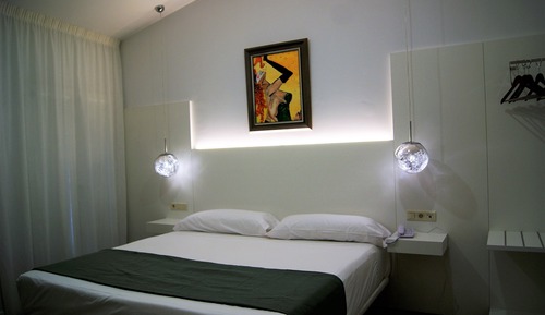 Chambre Supérieure, 1 très grand lit, non-fumeurs, vue ville