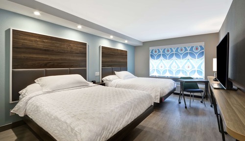 Chambre, 2 grands lits