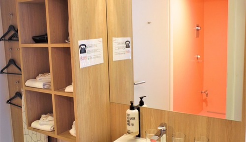 Chambre Quadruple Affaires