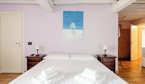 Suite Junior, 1 grand lit et 1 canapé-lit, salle de bains privée, vue jardin