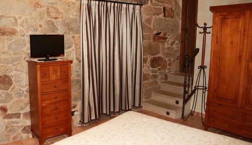 Chambre Double Confort, vue cour intérieure