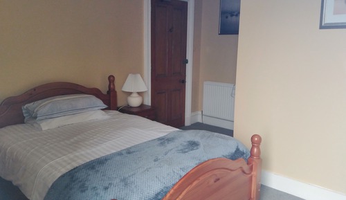 Chambre Double, salle de bains privée