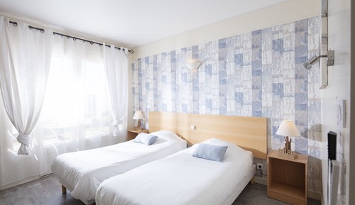 Chambre avec lits jumeaux, coin cuisine