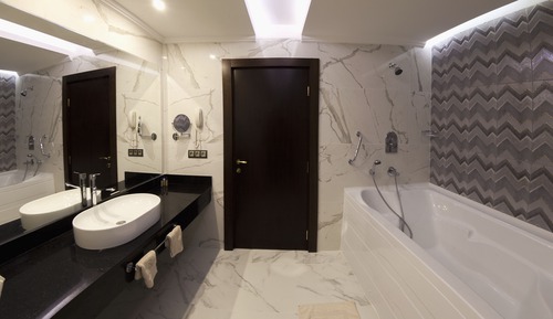 Chambre Standard, baignoire