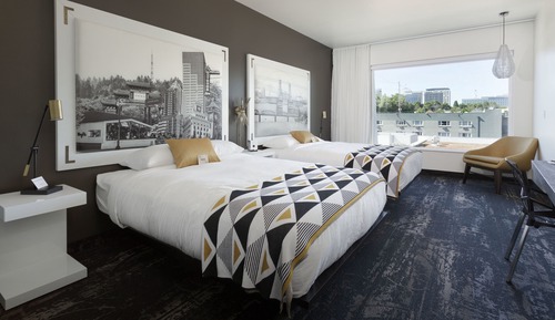 Chambre Design Double ou avec lits jumeaux, 2 grands lits, vue ville