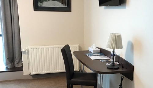 Chambre Double, salle de bains attenante, vue mer