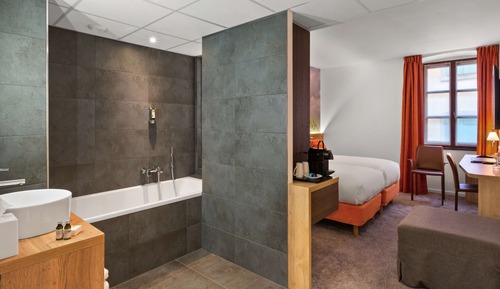 Chambre Exécutive, 1 très grand lit, non-fumeurs (Converts to 2 Twin Beds)