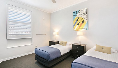Chambre Double Standard, salle de bains commune, vue ville (T7)