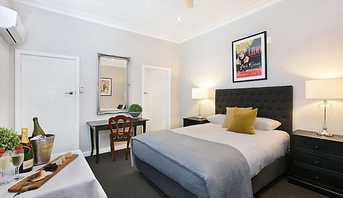 Chambre Standard Double ou avec lits jumeaux, 1 chambre, salle de bains attenante, vue ville
