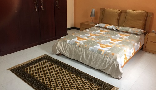 Chambre Double Deluxe, 1 grand lit, salle de bains commune