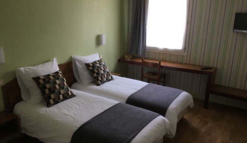 Chambre avec lits jumeaux