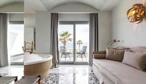 Suite Deluxe, baignoire à jets, vue mer