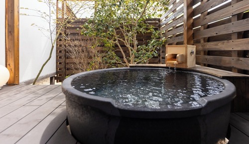 Chambre Supérieure, plusieurs lits, non-fumeurs, bain à remous