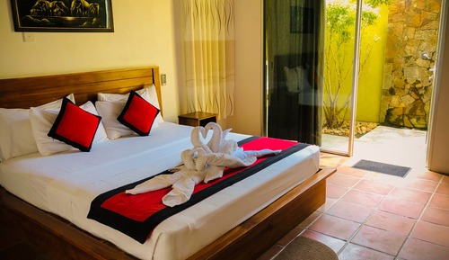 Chambre Deluxe Double ou avec lits jumeaux, 1 lit double, côté jardin