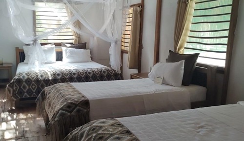 Cabane Familiale, plusieurs lits, salle de bains privée, vue mer