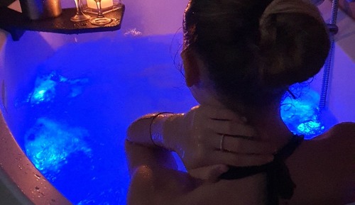 Chambre Luxe, bain à remous, vue jardin