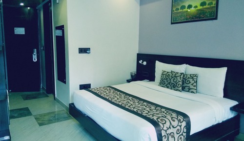 Chambre Double Deluxe, 1 grand lit, fumeurs, vue ville
