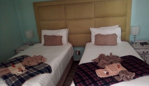 Chambre avec lits jumeaux