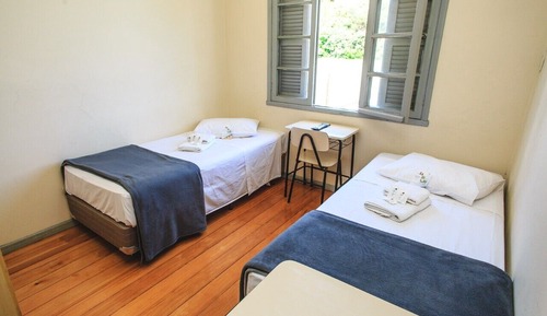 Chambre avec lits jumeaux, plusieurs chambres, non-fumeurs, vue cour intérieure