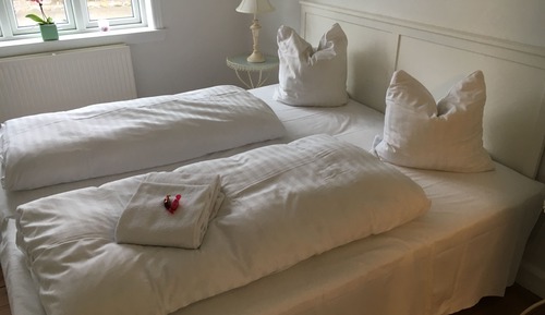 Chambre Double Standard, salle de bains commune
