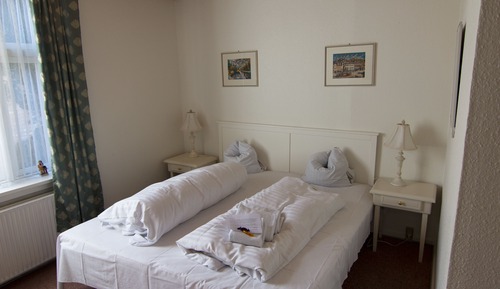 Chambre Double Standard, salle de bains attenante