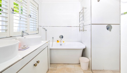 Chambre Luxe Double ou avec lits jumeaux, 1 très grand lit, vue jardin, côté jardin