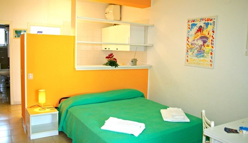 Studio, 2 chambres