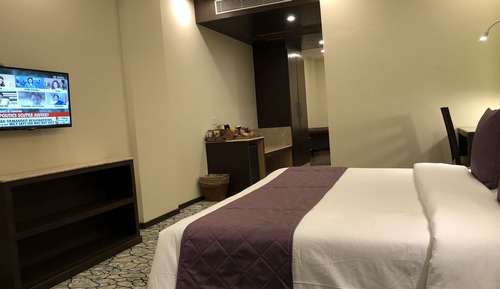 Chambre Double Luxe, 1 très grand lit, accessible aux personnes à mobilité réduite, vue fleuve