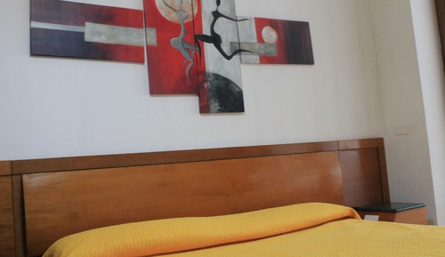 Chambre Standard Double ou avec lits jumeaux, salle de bains attenante