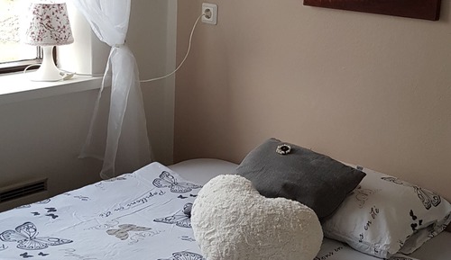 Chambre Simple, salle de bains commune