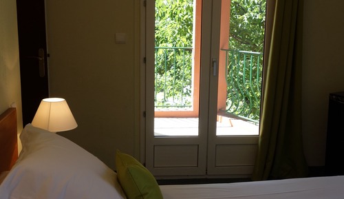 Chambre Standard Double ou avec lits jumeaux, terrasse