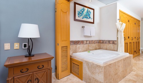 One Bedroom Suite
