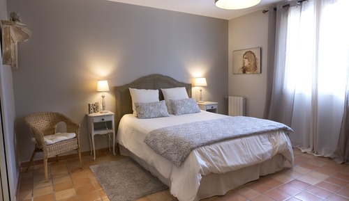 Chambre Double, vue piscine (La Garrigue)