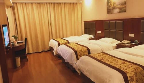 Triple Room
