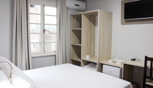 Chambre Standard Double ou avec lits jumeaux