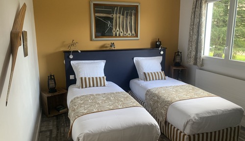 Chambre Confort avec lits jumeaux, salle de bains privée, vue parc (Sganarelle)