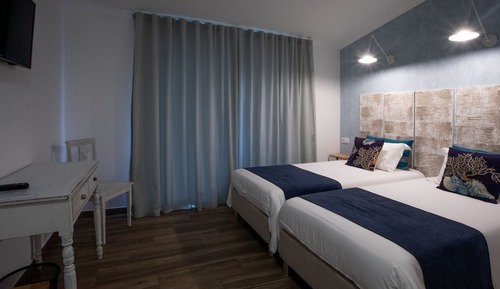 Chambre Double ou avec lits jumeaux, accessible aux personnes à mobilité réduite