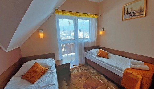 Chambre avec lits jumeaux (8)
