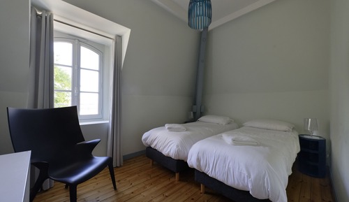Chambre Double Confort, 1 grand lit, vue piscine