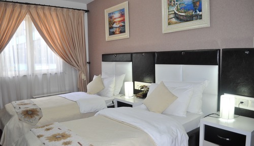Chambre avec lits jumeaux