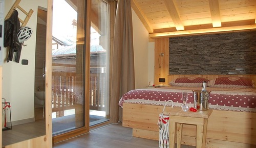 Chambre Confort Double ou avec lits jumeaux, balcon