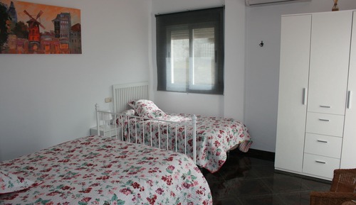 Chambre Triple Supérieure, salle de bains commune