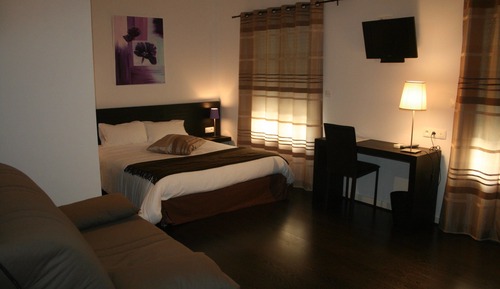 Chambre Familiale, 1 grand lit et 1 canapé-lit